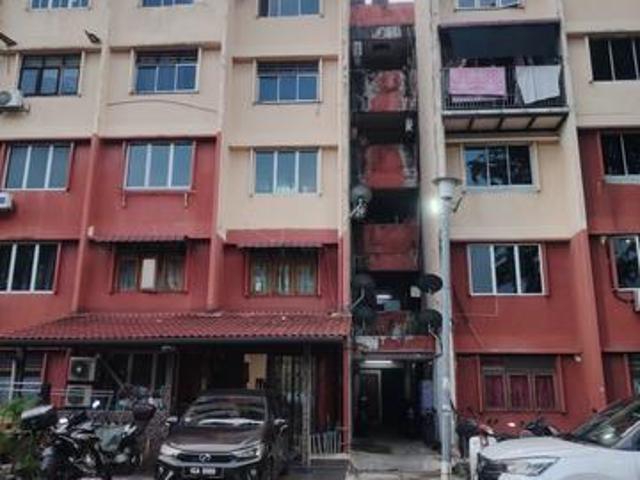 Flat for sale in Petaling, Alam Impian
