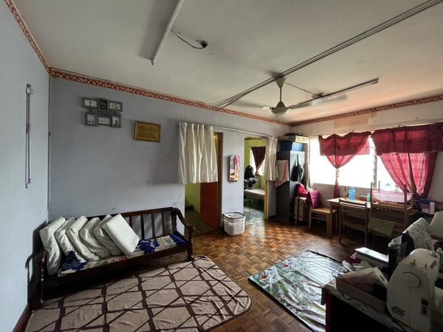 Flat for sale in Petaling, Alam Impian