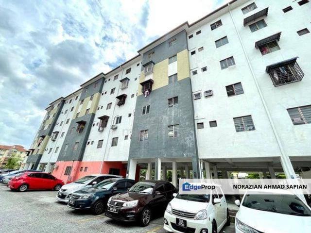 Flat for sale in Kajang, Langat