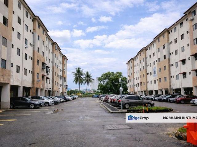 Flat for sale in Kajang, Langat