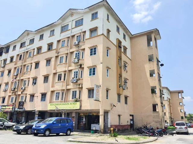 Flat for sale in Selayang, Selangor
