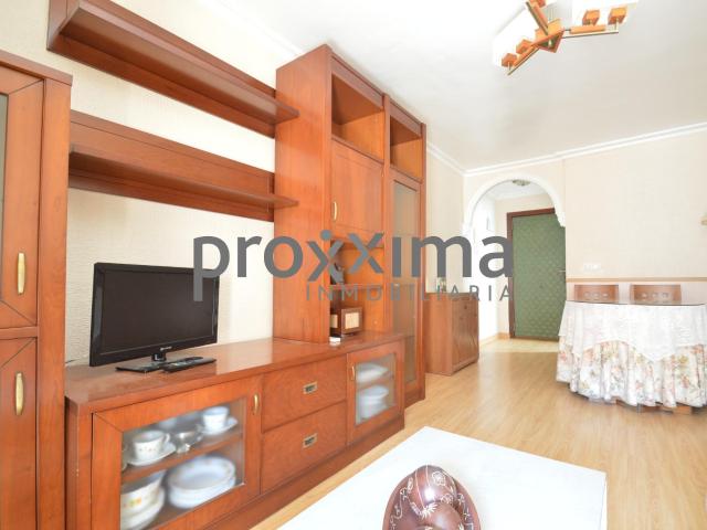 Apartamento en alquiler en San Pablo-Santa Justa, Sevilla