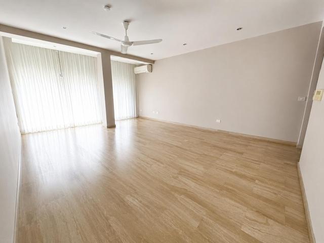 Apartamento en alquiler en Los Remedios, Sevilla