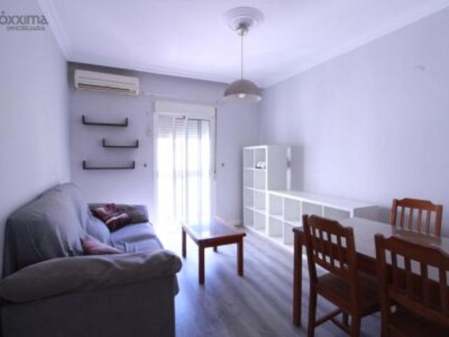 Apartamento en alquiler en Casco Antiguo, Sevilla