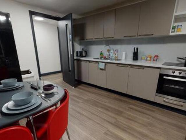 House for sale in Luton
