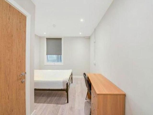 Room for rent in West Yorkshire