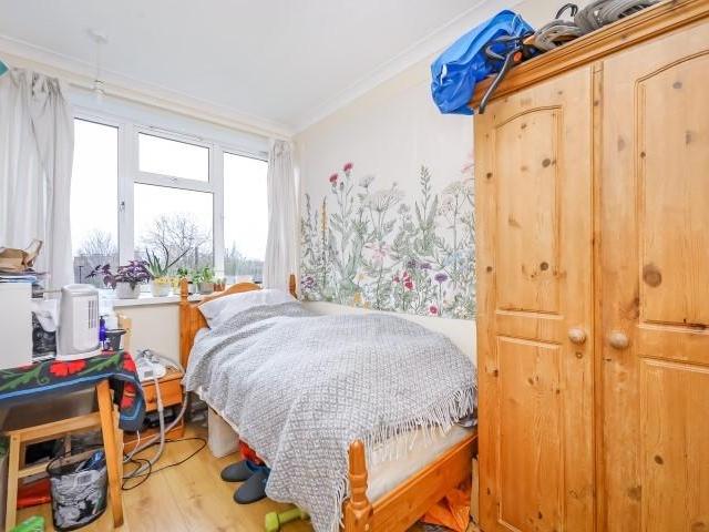 Room for rent in Stepney, Greater London