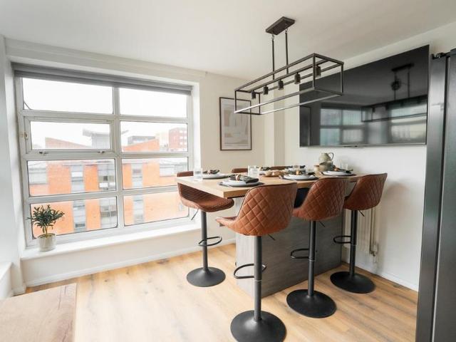 Room for rent in Hulme, Georgia