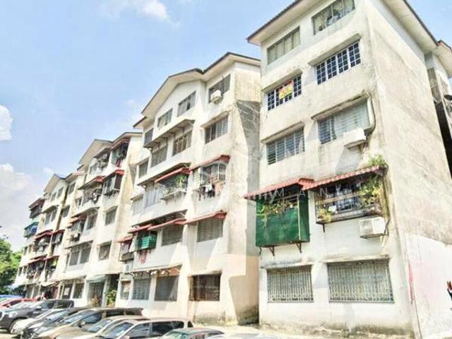 Flat for sale in Petaling, Damansara Damai