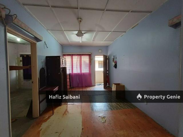 Flat for sale in Langat, Selangor