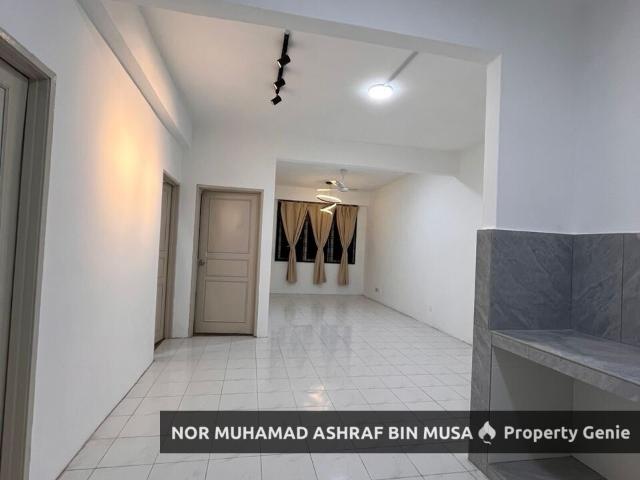 Flat for sale in Wellesley, Penang