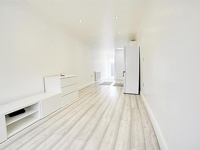 Studio for rent in London Borough of Ealing, Greater London