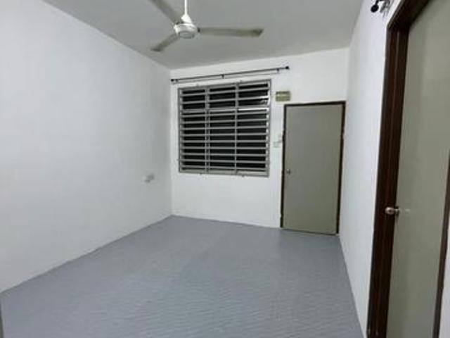 Flat for sale in Wellesley, Penang