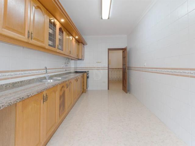 Apartamento alugar em Bairro Ferroviário, Barreiro e Lavradio