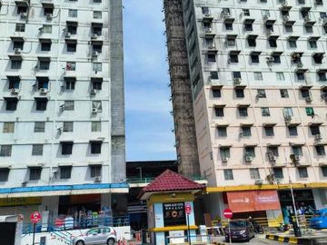 Flat for sale in Mukim 13, Georgetown
