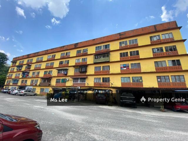 Flat for rent in Kajang, Langat