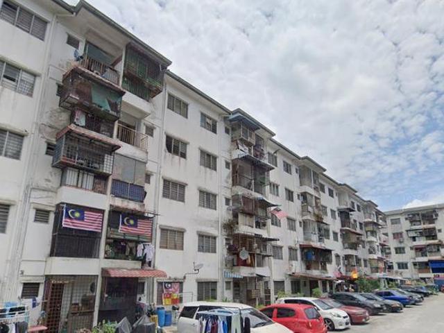 Flat for sale in Kajang, Langat