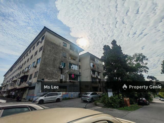 Flat for rent in Kajang, Langat