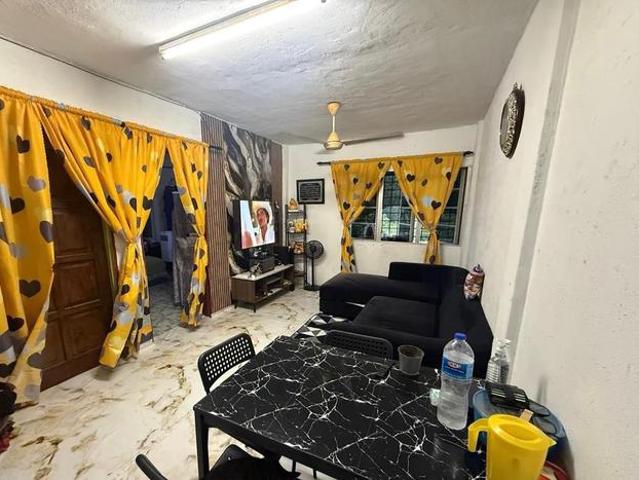 Flat for sale in Kajang, Langat