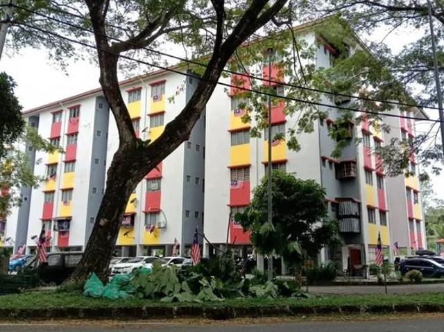 Flat for sale in Kajang, Langat