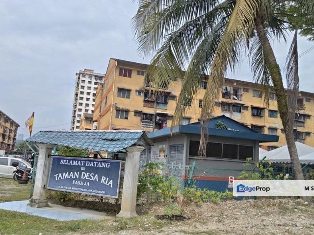Flat for sale in Petaling, Damansara Damai