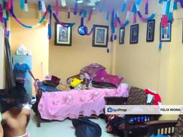 Flat for sale in Petaling, Damansara Damai