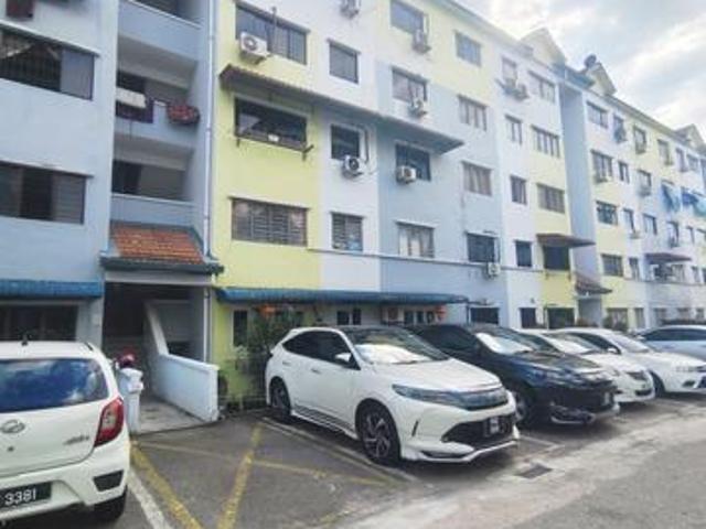Flat for sale in Ulu Tiram, Johor