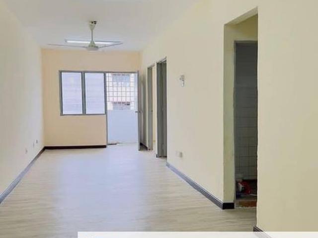 Flat for sale in Mukim 13, Georgetown