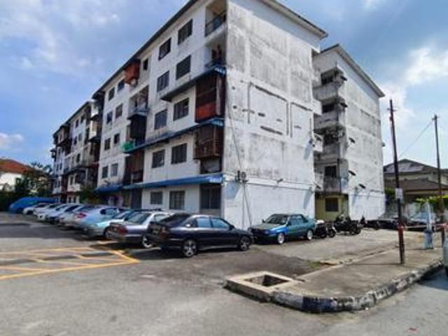 Flat for sale in Wellesley, Penang