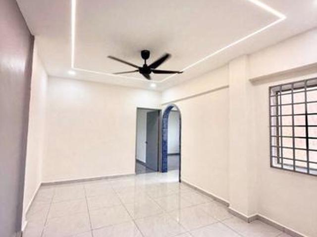 Flat for sale in Bukit Ledang, Johor