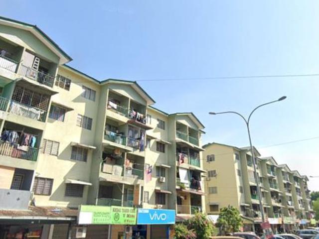 Flat for sale in Petaling, Subang Jaya