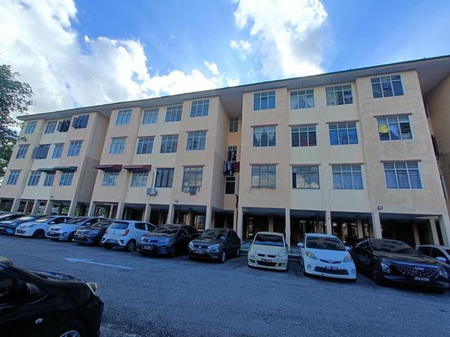 Flat for sale in Ulu Tiram, Johor