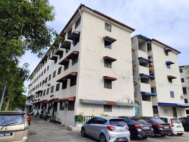 Flat for sale in Wellesley, Penang