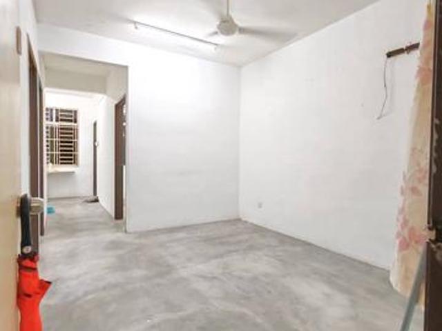 Flat for sale in Wellesley, Penang