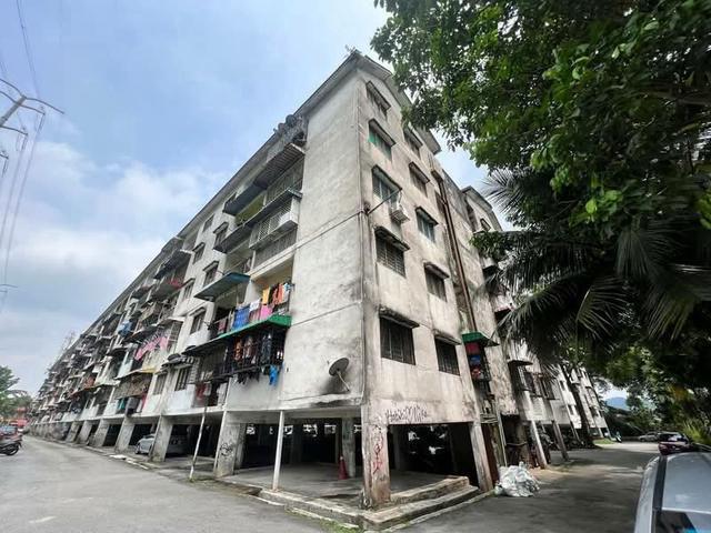 Apartment for sale in Langat, Selangor