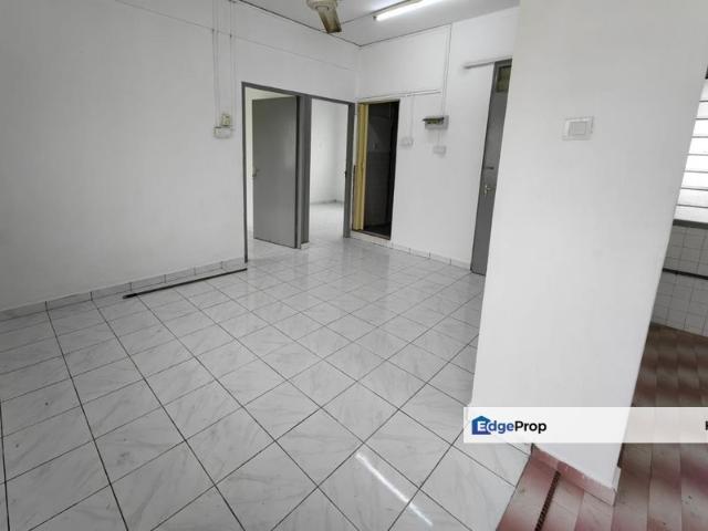 Flat for rent in Bukit Ledang, Johor