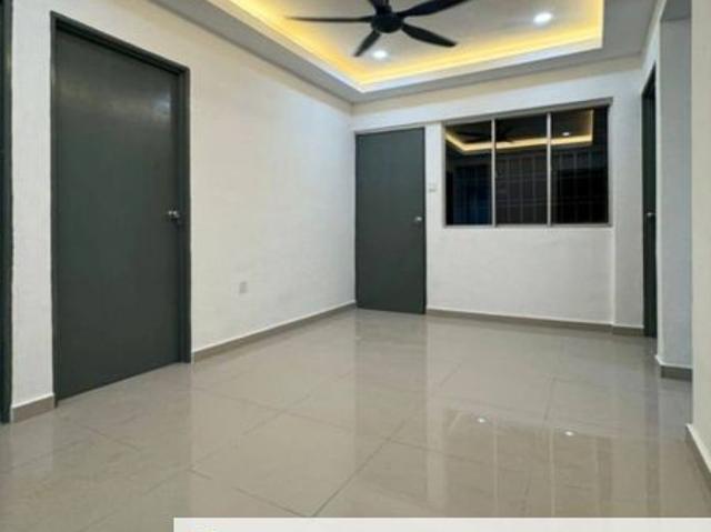 Flat for sale in Bukit Ledang, Johor