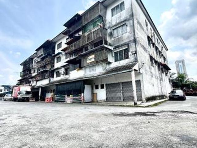 Flat for sale in Kajang, Langat