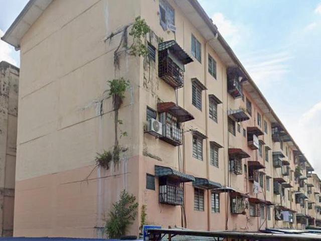 Flat for sale in Petaling, Subang Jaya