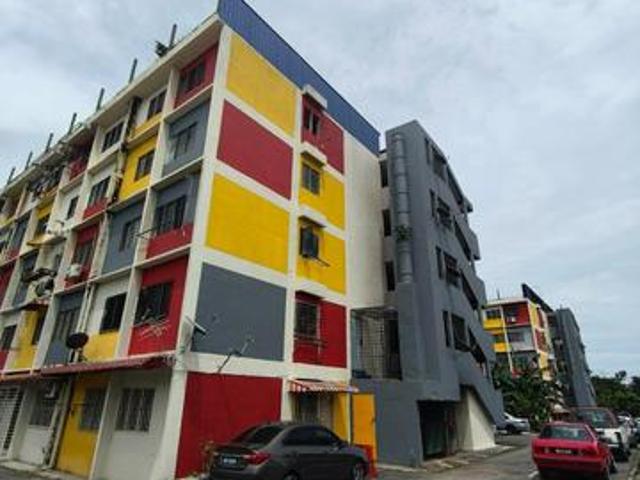 Flat for sale in Kajang, Langat