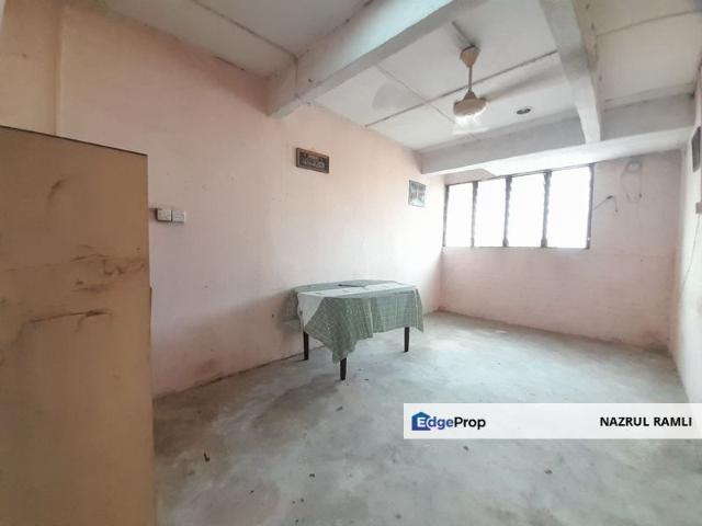 Flat for sale in Selayang, Selangor