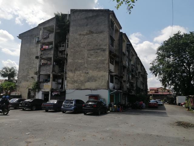 Flat for sale in Kajang, Langat