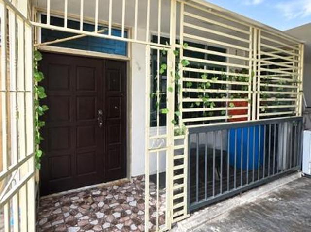 Flat for sale in Balik Pulau, George Town