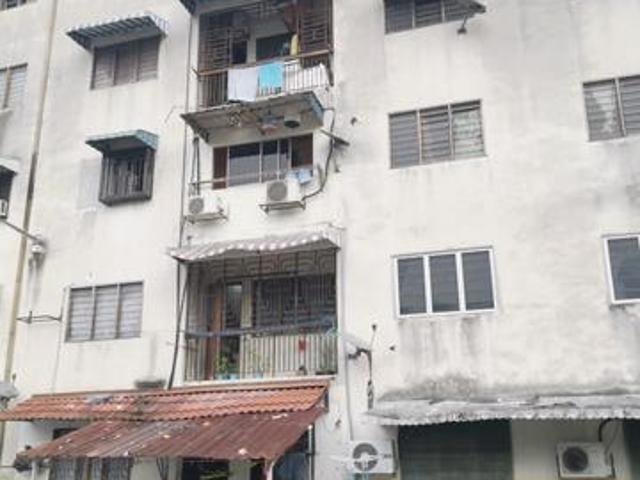 Flat for sale in Petaling, Alam Impian