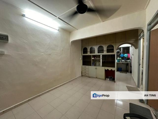 Flat for rent in Bukit Ledang, Johor