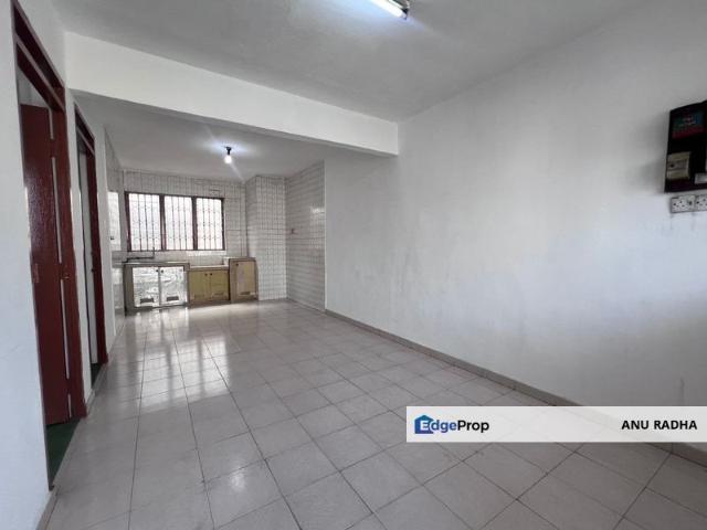 Flat for rent in Bukit Ledang, Johor