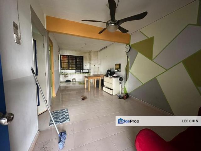 Flat for sale in Taman Ungku Tun Aminah, Iskandar Puteri
