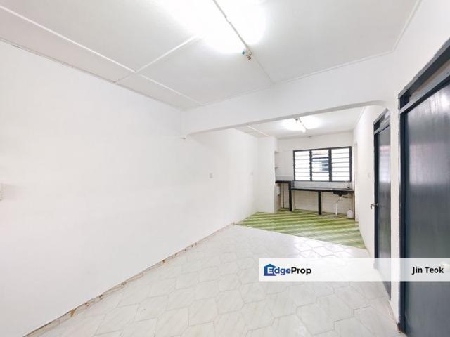 Flat for sale in Bukit Ledang, Johor