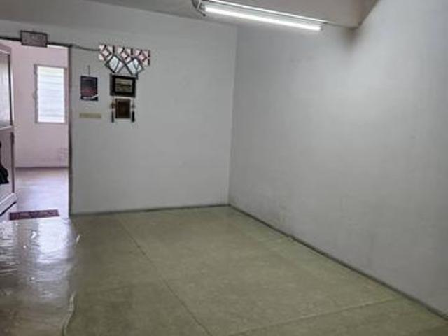 Flat for sale in Kuala Lumpur, Country Heights Damansara
