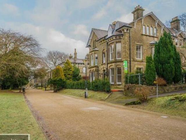 House for sale in Charlesworth, East Midlands